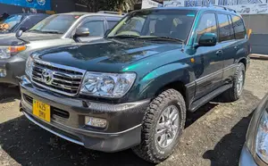 Toyota Land Cruiser 2002 Green