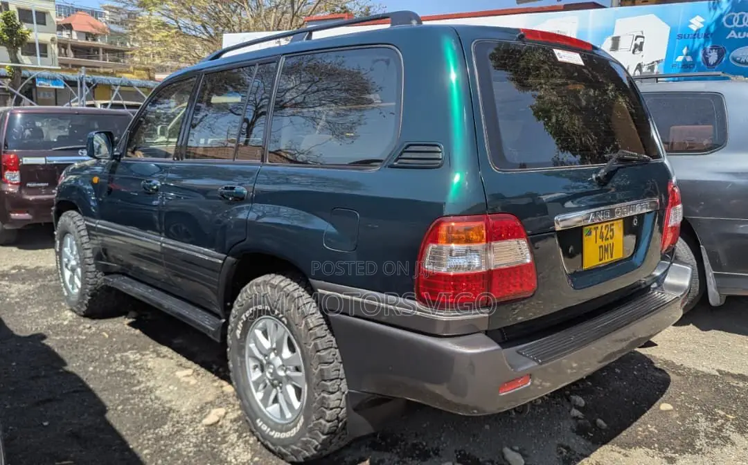 Toyota Land Cruiser 2002 Green