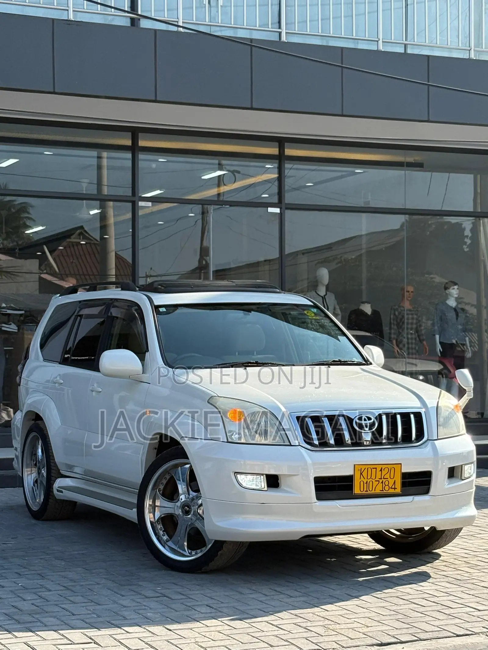Toyota Land Cruiser Prado 2006 White