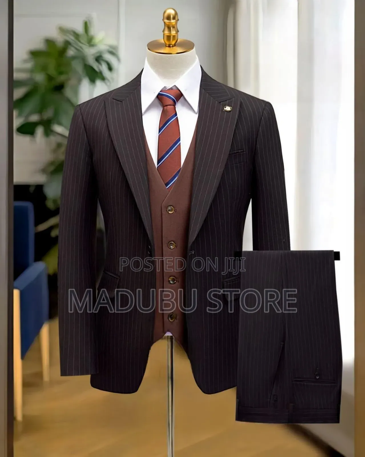 Men's Three Piece Suite With Three Button Half Coat