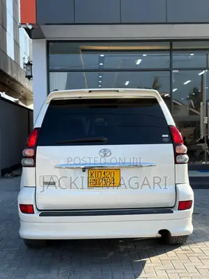 Toyota Land Cruiser Prado 2006 White
