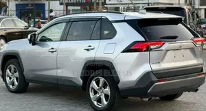 Toyota RAV4 2020 Silver