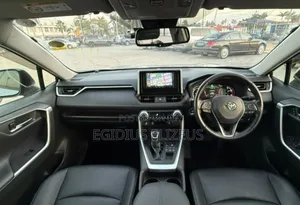 Toyota RAV4 2020 Silver