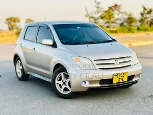Toyota IST 2002 Beige
