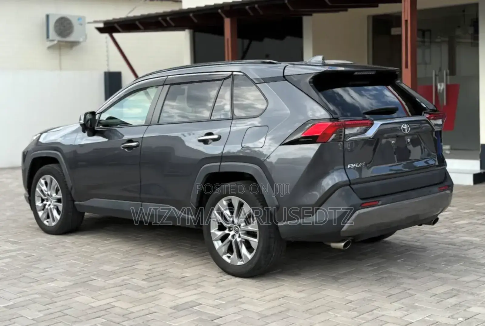 Toyota RAV4 2019 Gray