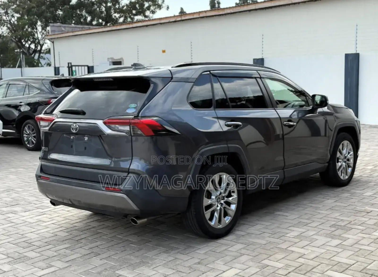 Toyota RAV4 2019 Gray