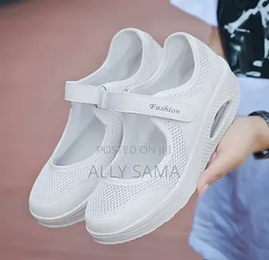 Women Sneakers Fashion Material Canvas