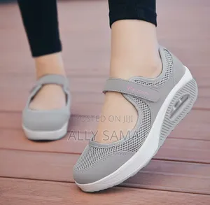 Women Sneakers Fashion Material Canvas