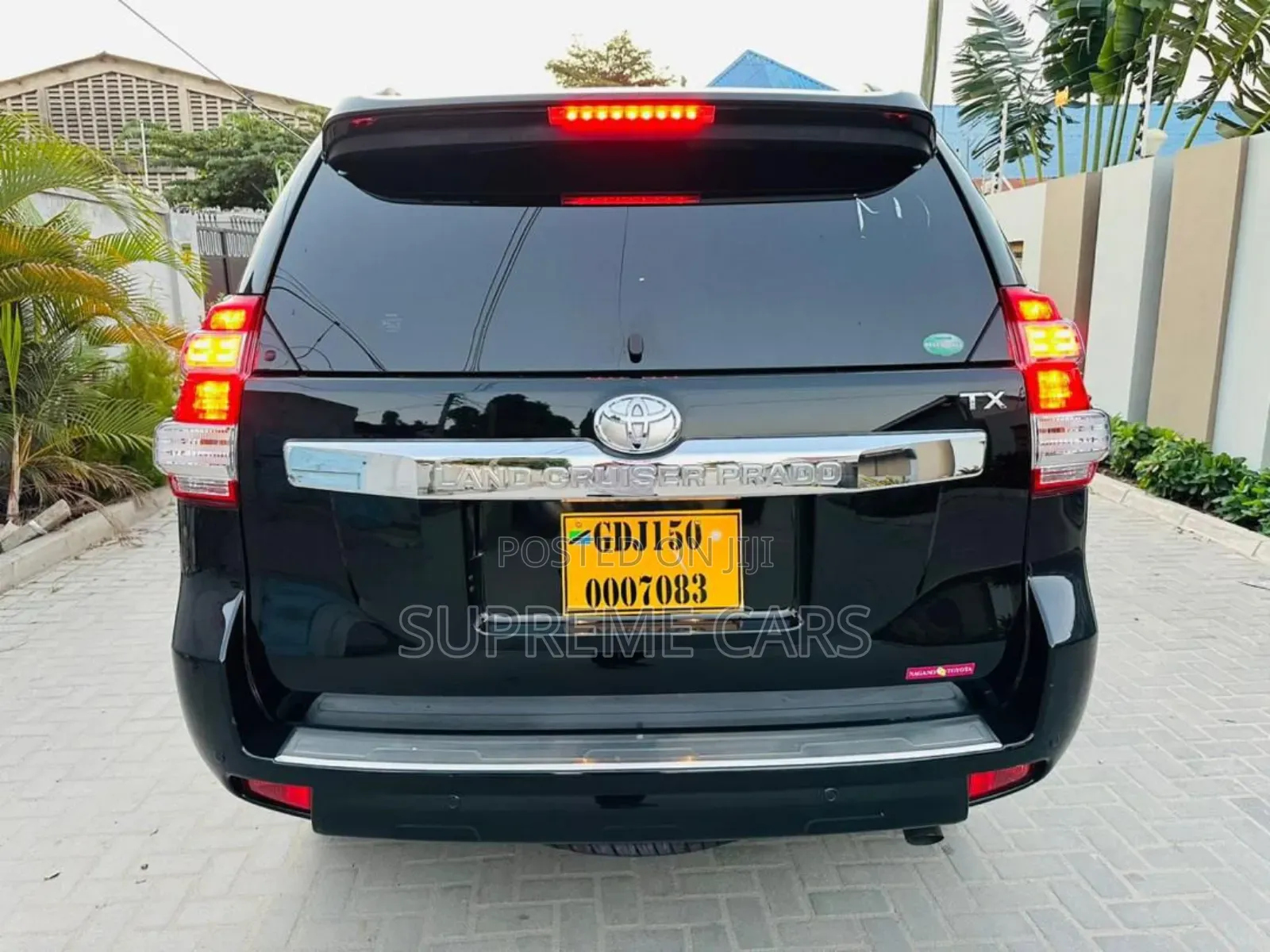 Toyota Land Cruiser Prado 2016 Black