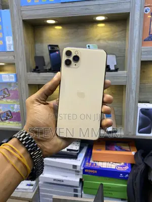 New Apple iPhone 11 Pro Max 256 GB Gold