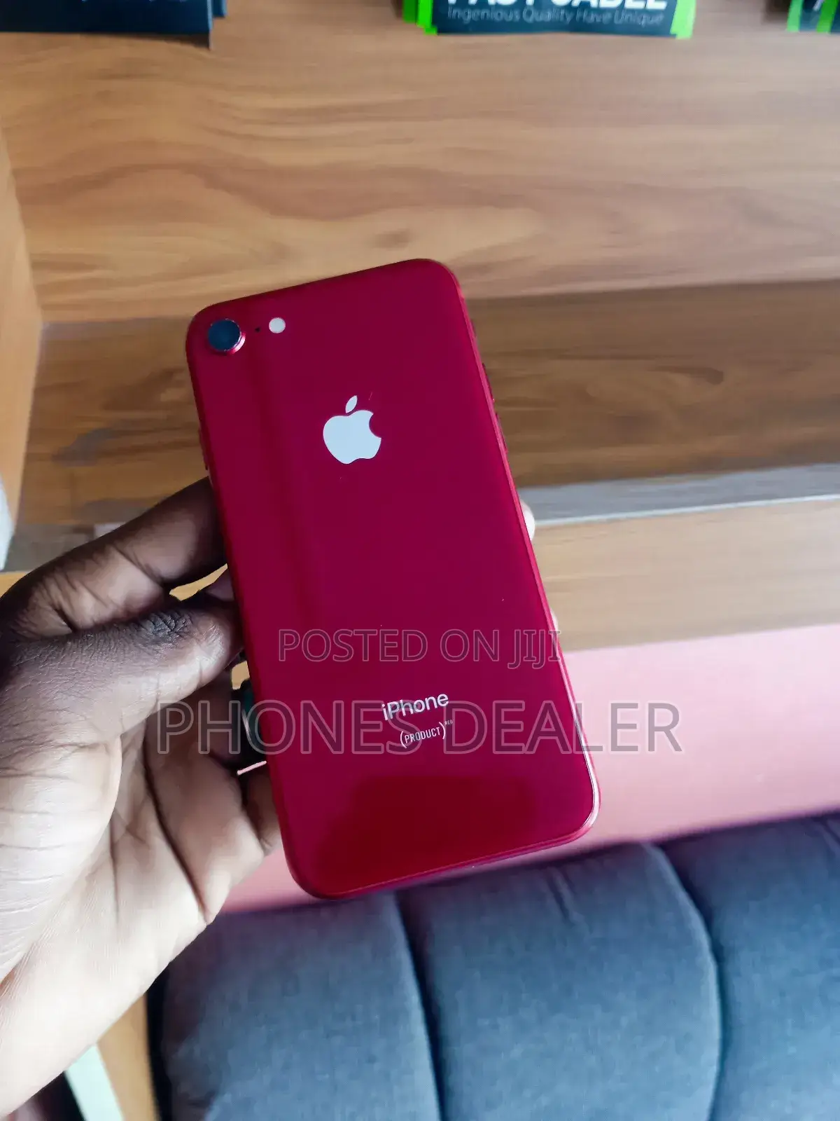 Apple iPhone 8 64 GB Red