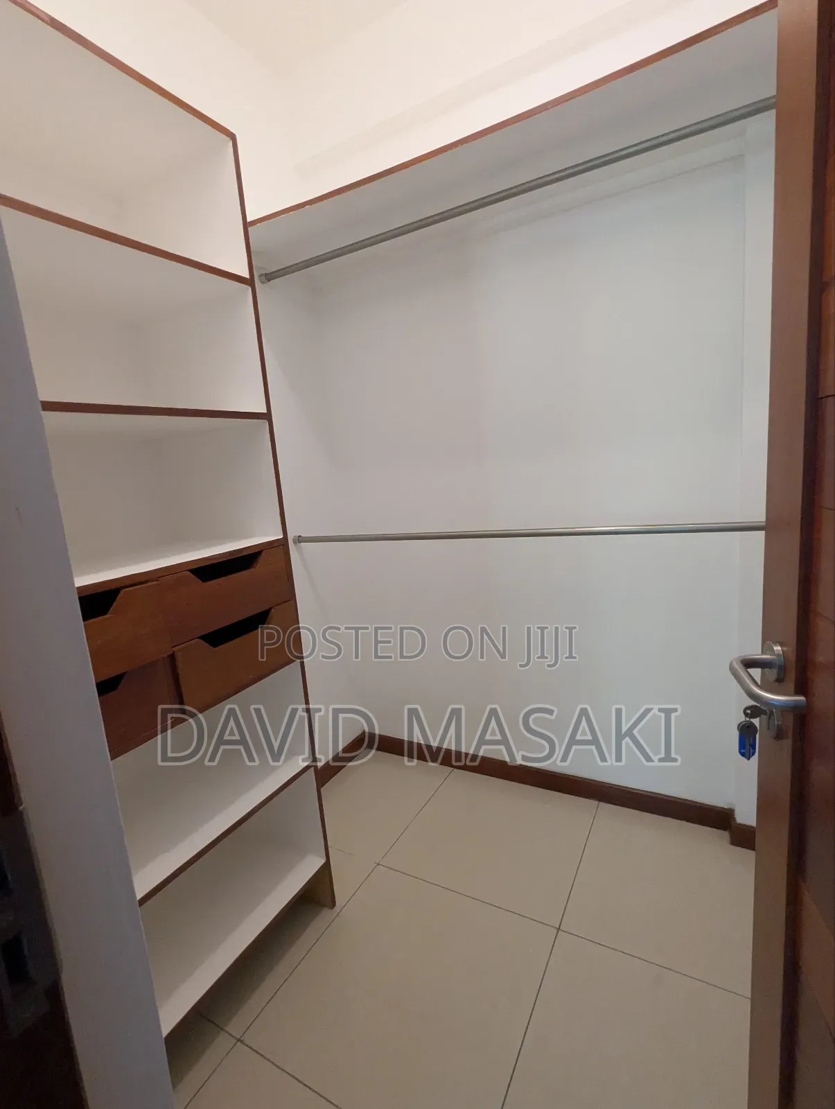 Furnished 4bdrm Villa in Villas, Oyster Bay for rent