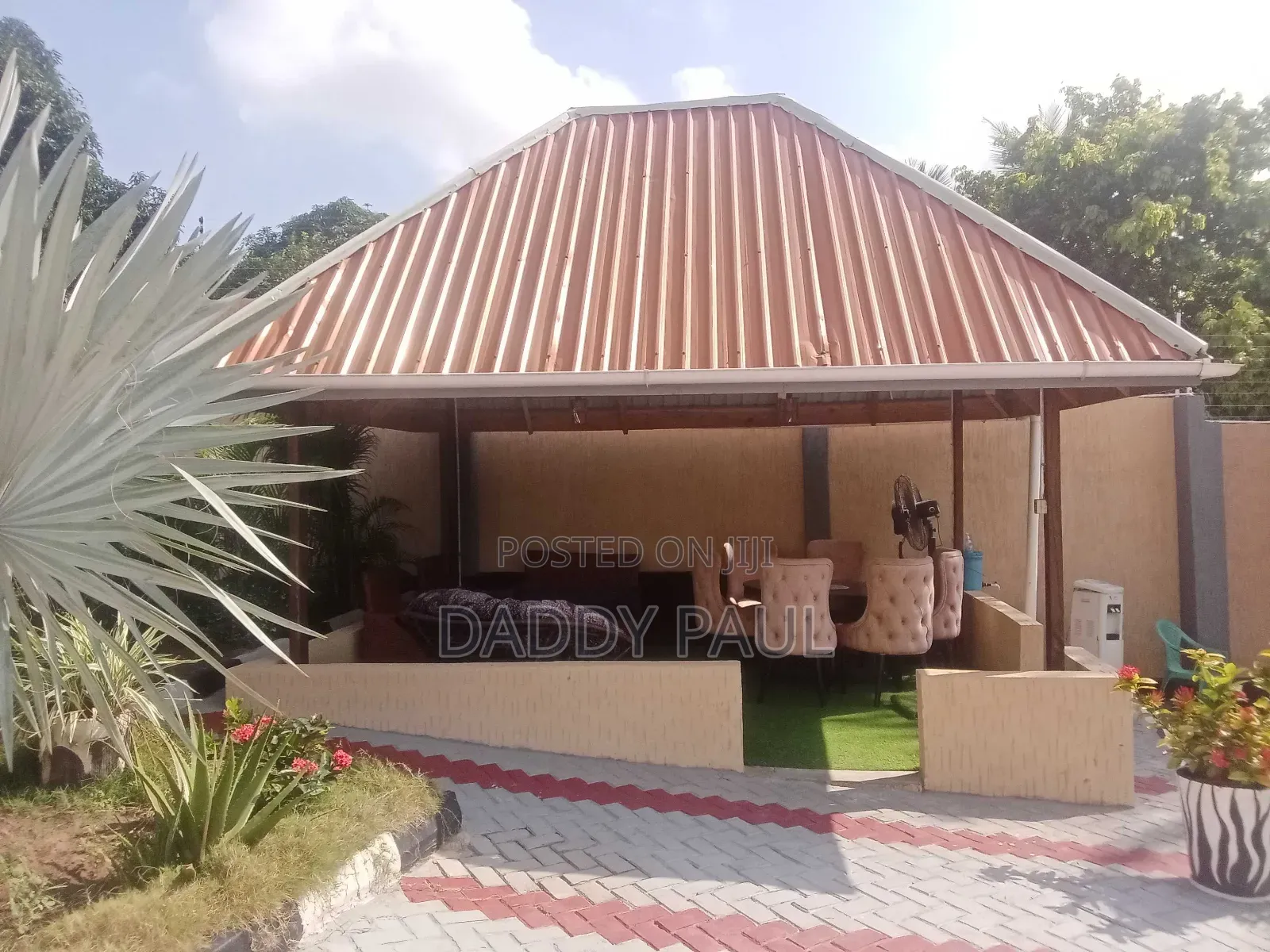 Furnished 6bdrm Mansion in Kitunda for sale