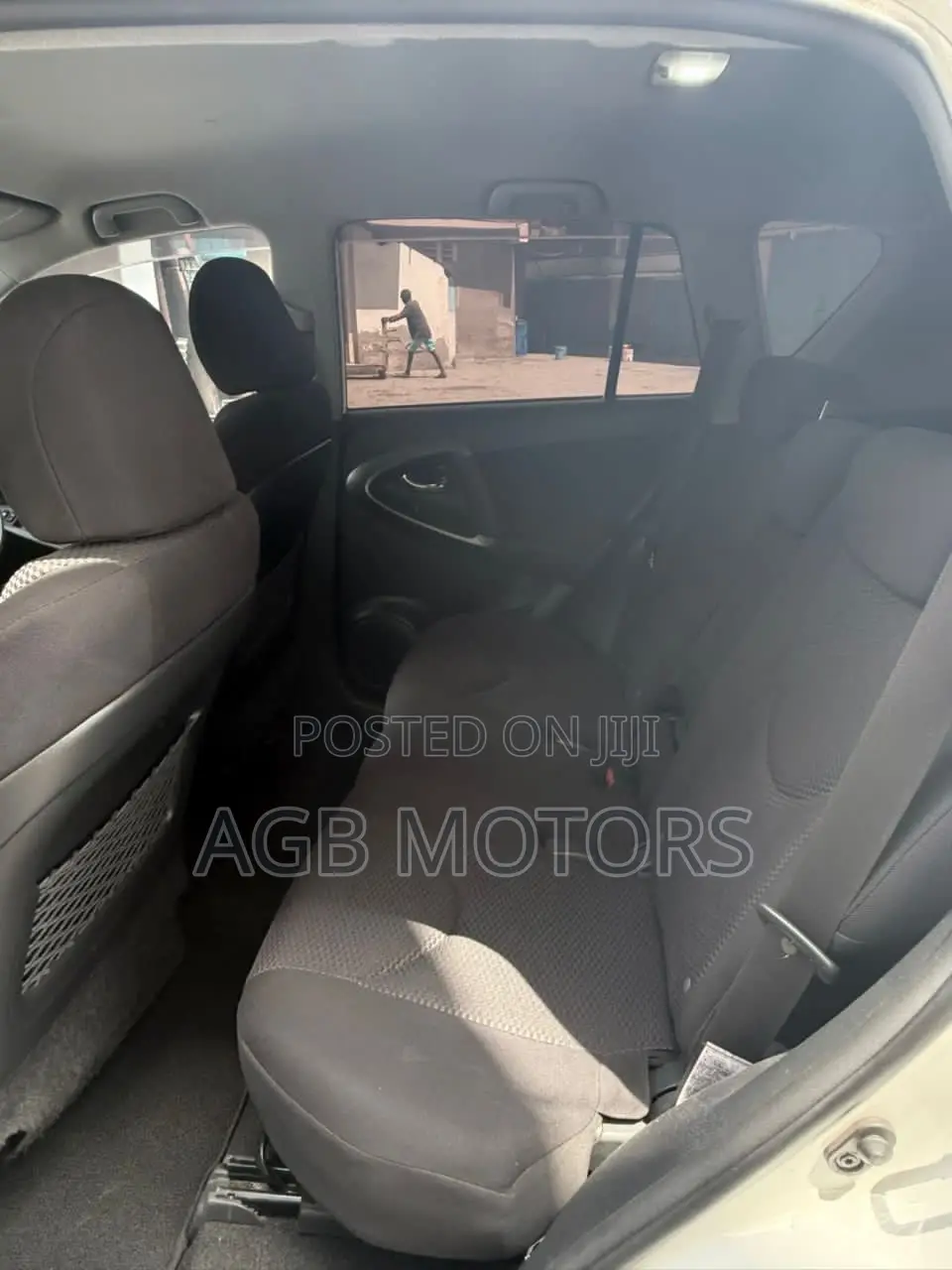 Toyota RAV4 2010 White