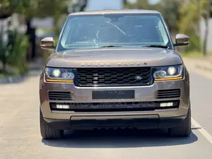 Land Rover Range Rover Vogue 2016 Gold