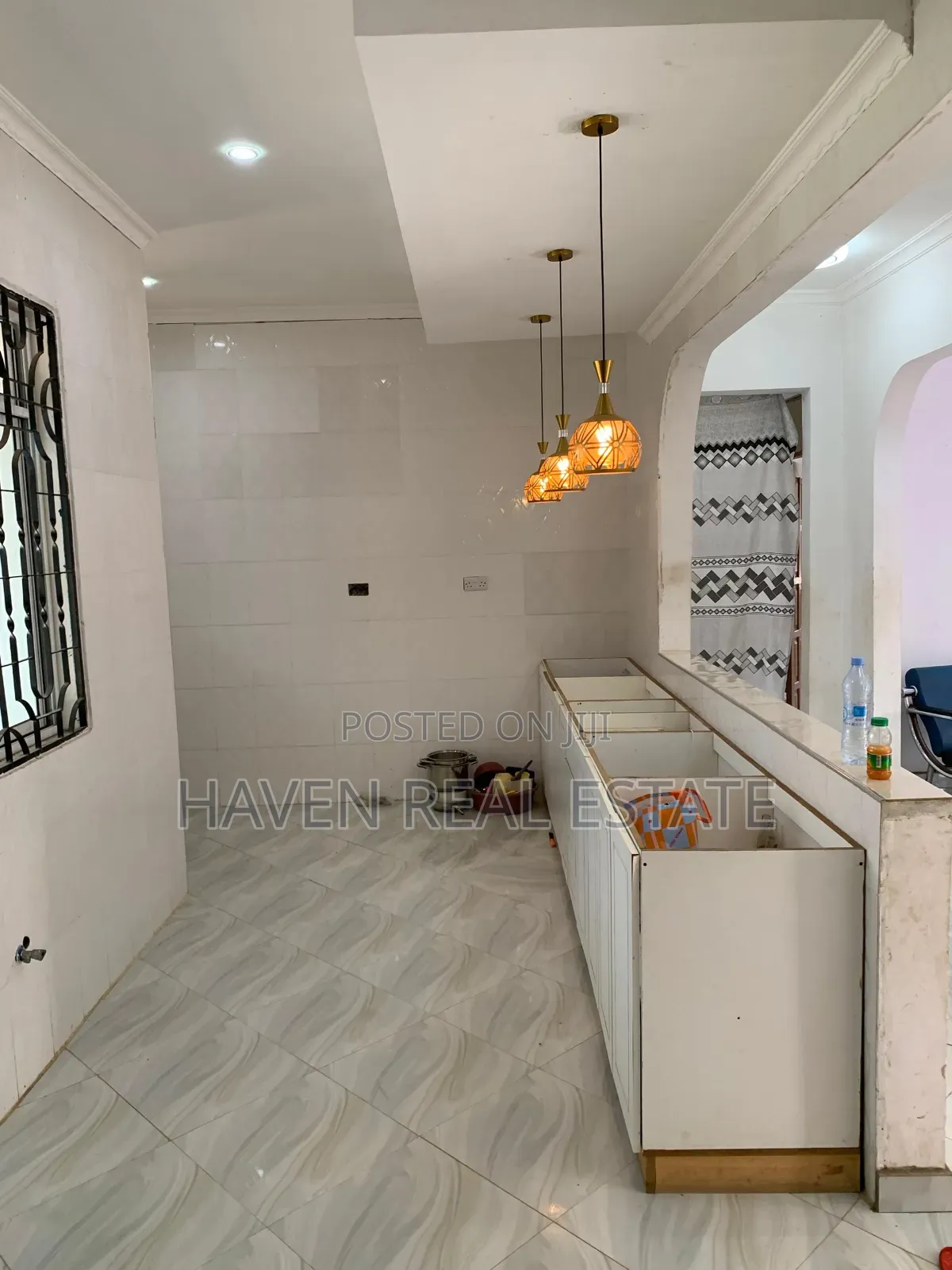3bdrm House in Goba for sale