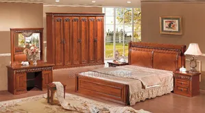 Classic 5-Piece Wooden Bedroom Set