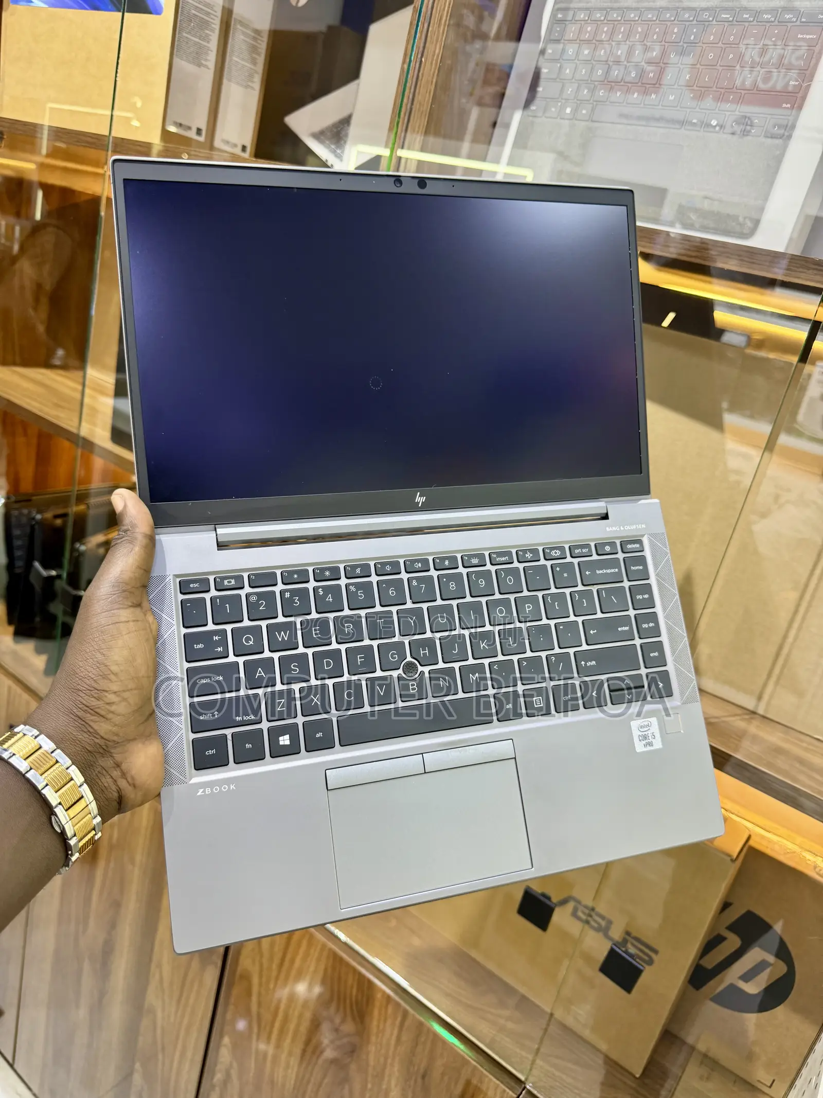 Laptop HP ZBook Firefly 14 G7 16GB Intel Core I5 SSD 256GB