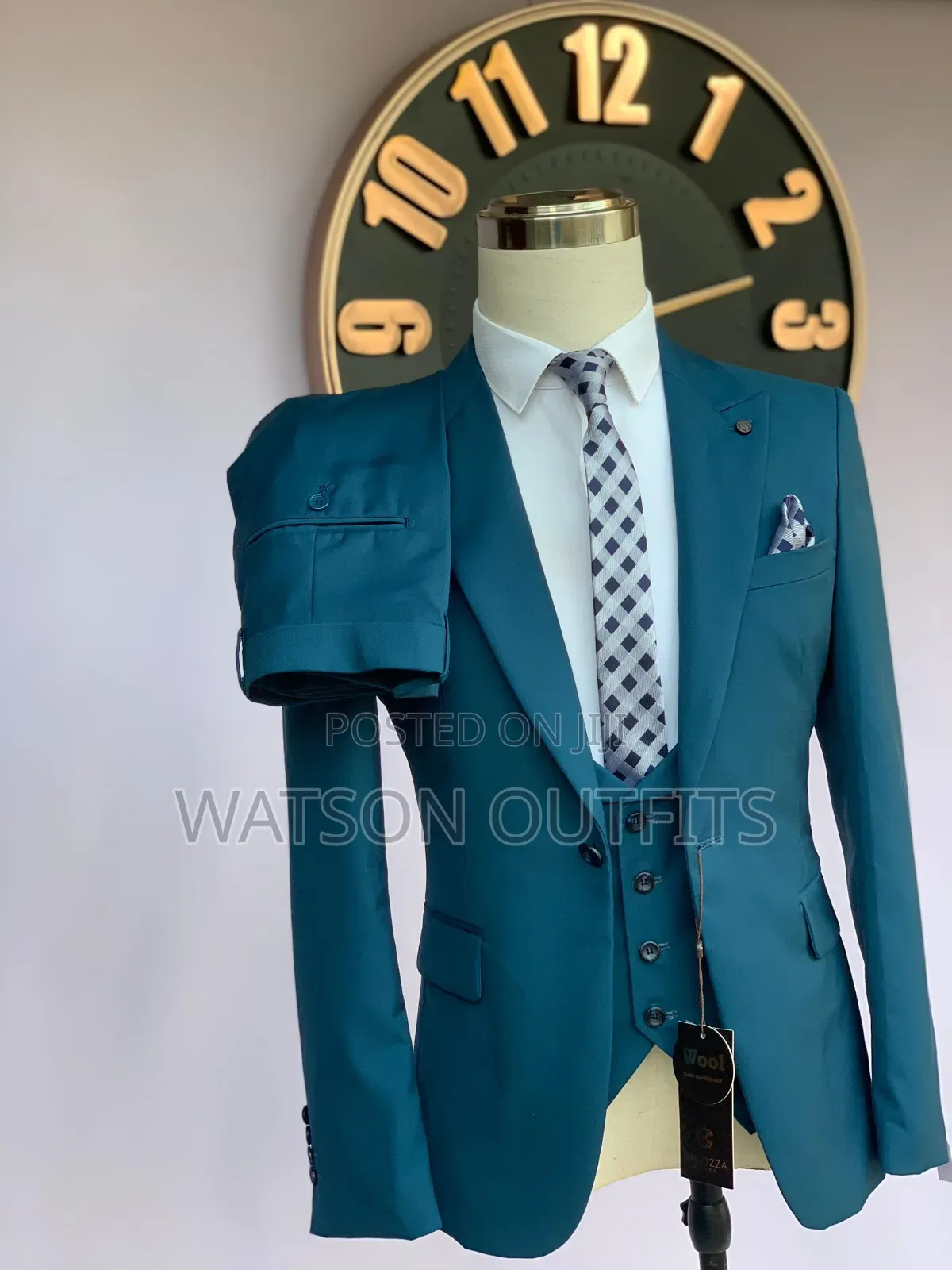 Men's Suits Very Very Fancy and Well Made or Designed