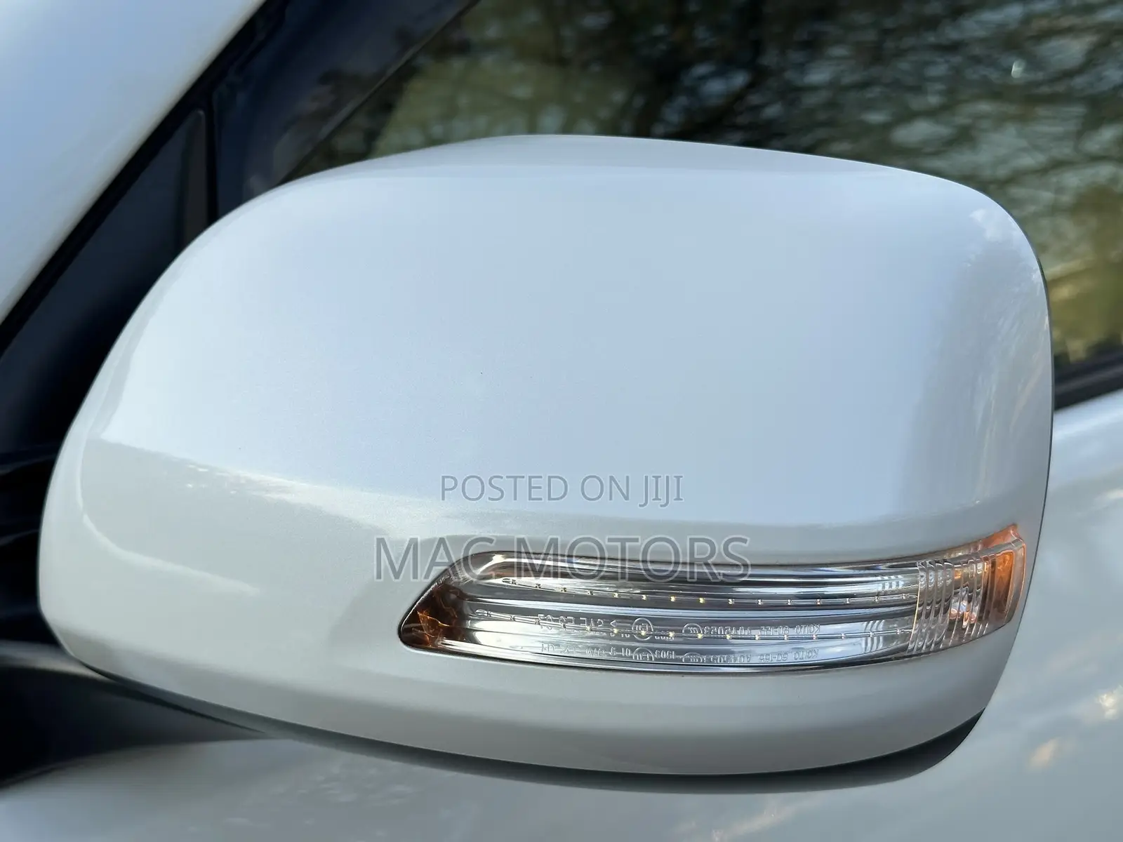 Toyota Land Cruiser Prado 2015 White
