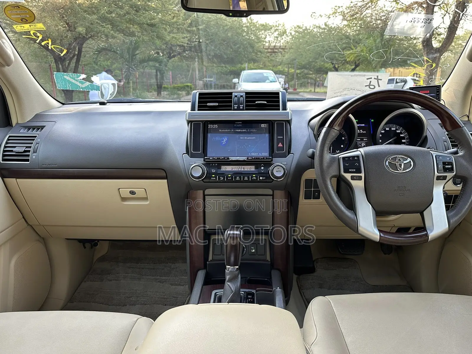 Toyota Land Cruiser Prado 2015 White