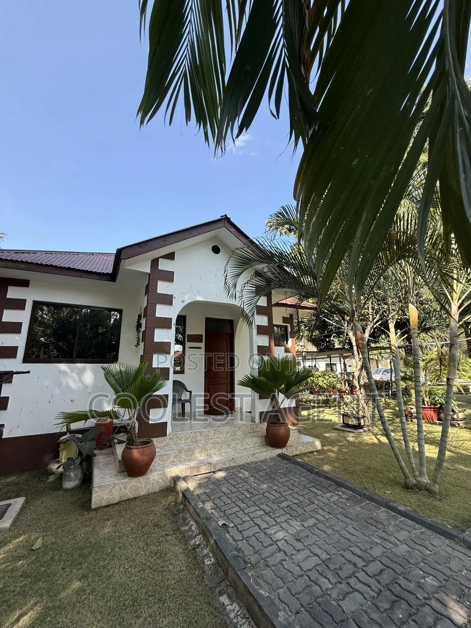 Furnished 1bdrm Apartment in Coolest Estate, Mikocheni for rent