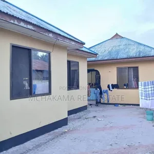 5bdrm House in Mchakama Real Estate, Ukonga for sale