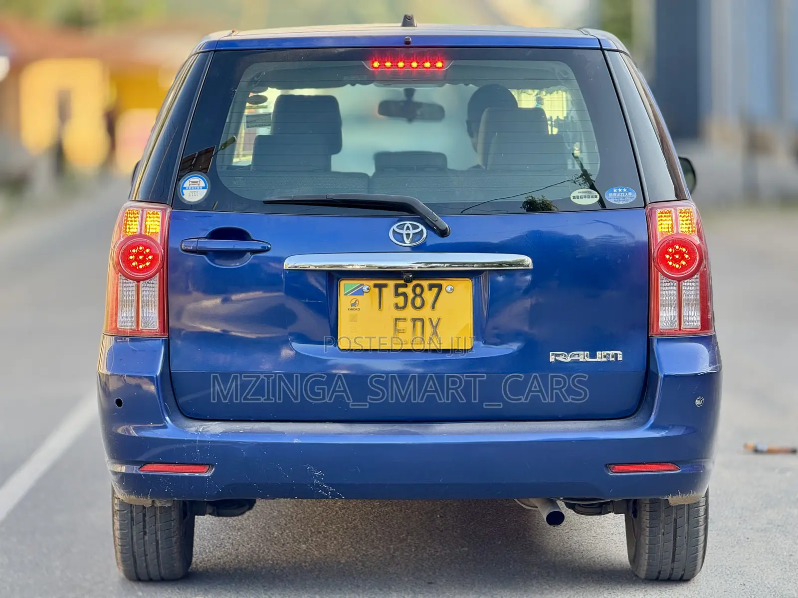 Toyota Raum 2004 Blue