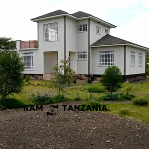 4bdrm Bungalow in Usa River for rent