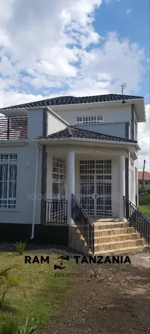4bdrm Bungalow in Usa River for rent