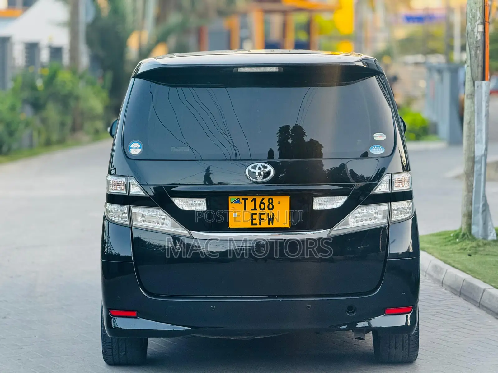 Toyota Vellfire 2010 Black