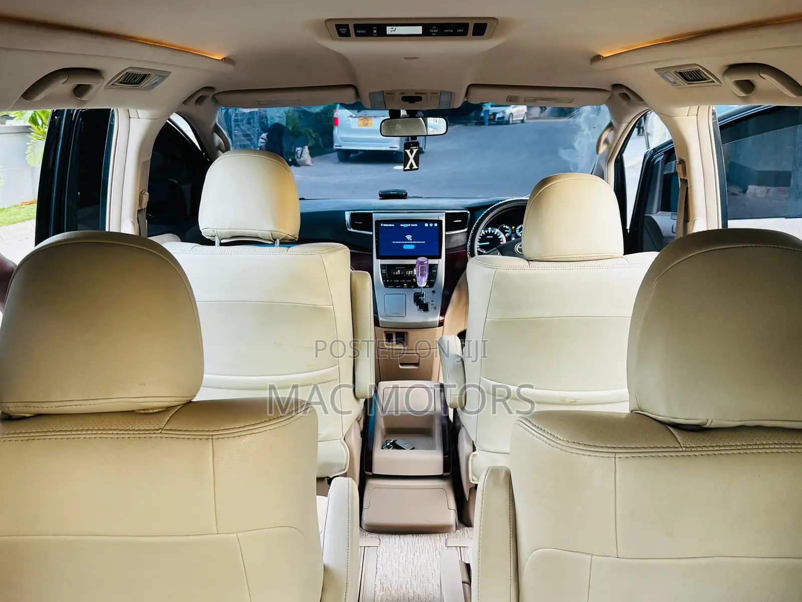 Toyota Vellfire 2010 Black