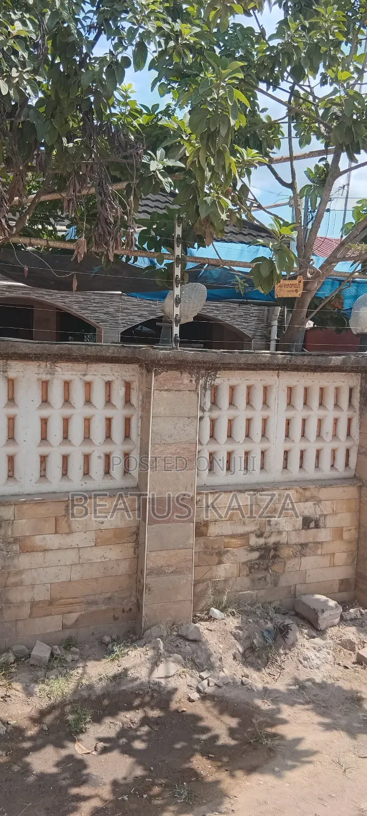 3bdrm House in Magomeni Manakin for sale