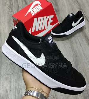 Nike Raba Nzurii Nooo