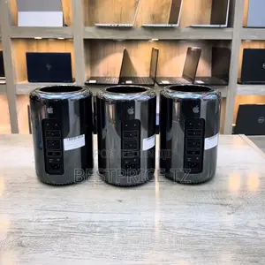 Desktop Computer Apple Mac Pro 16GB Intel Xeon SSD 512GB