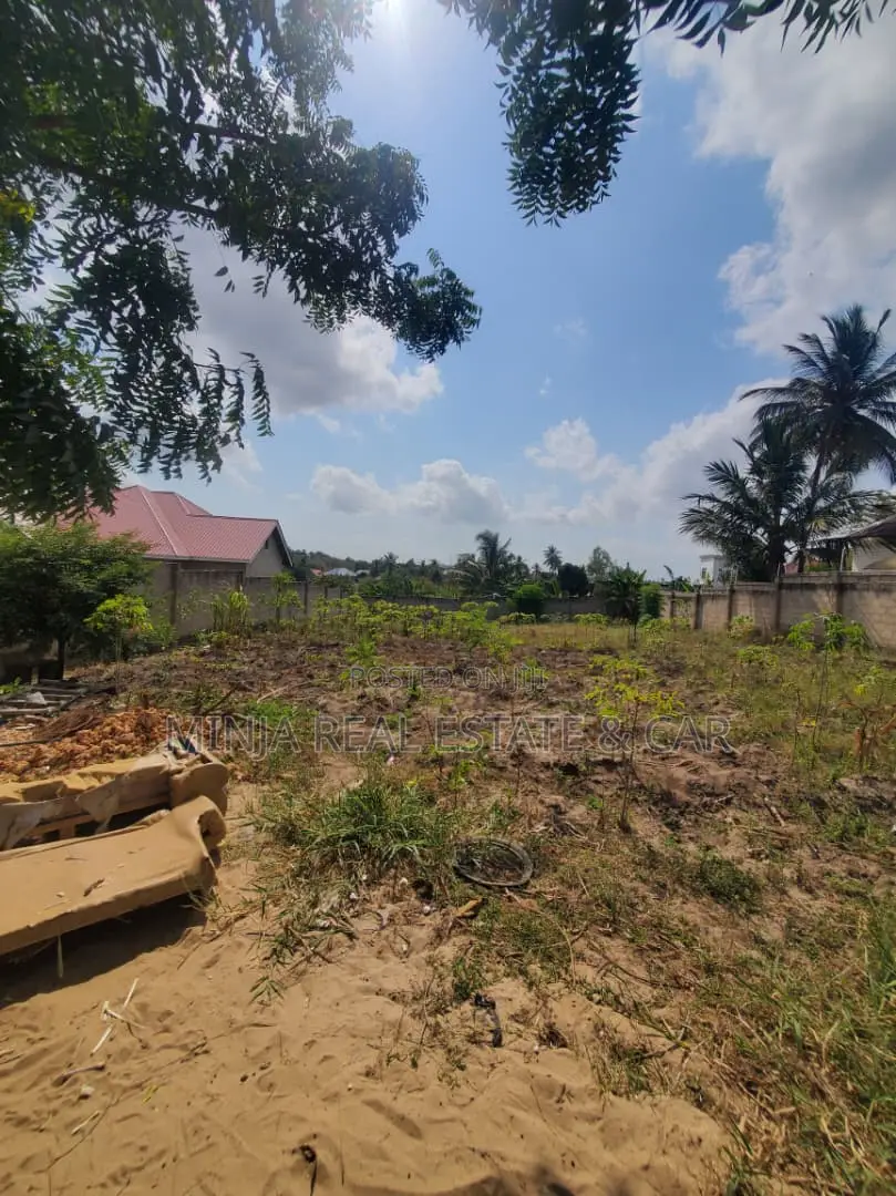 Plot for Sale Mivumoni Marobo Madale.