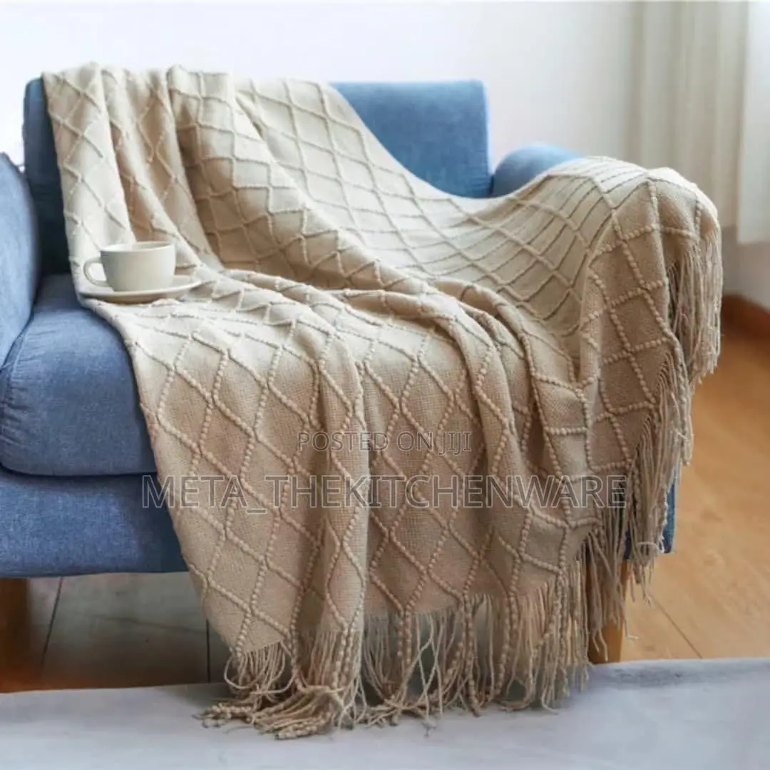 High Quality Knitted Throw Blankets (127 X 152)Cm