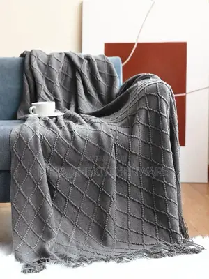 High Quality Knitted Throw Blankets (127 X 152)Cm