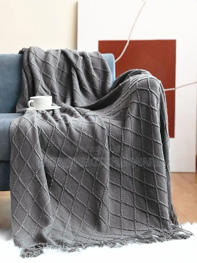 High Quality Knitted Throw Blankets (127 X 152)Cm