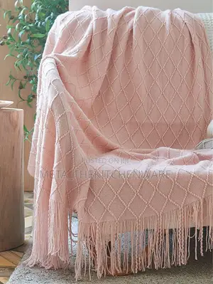 High Quality Knitted Throw Blankets (127 X 152)Cm
