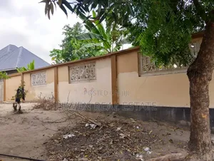 3bdrm House in Goba for sale