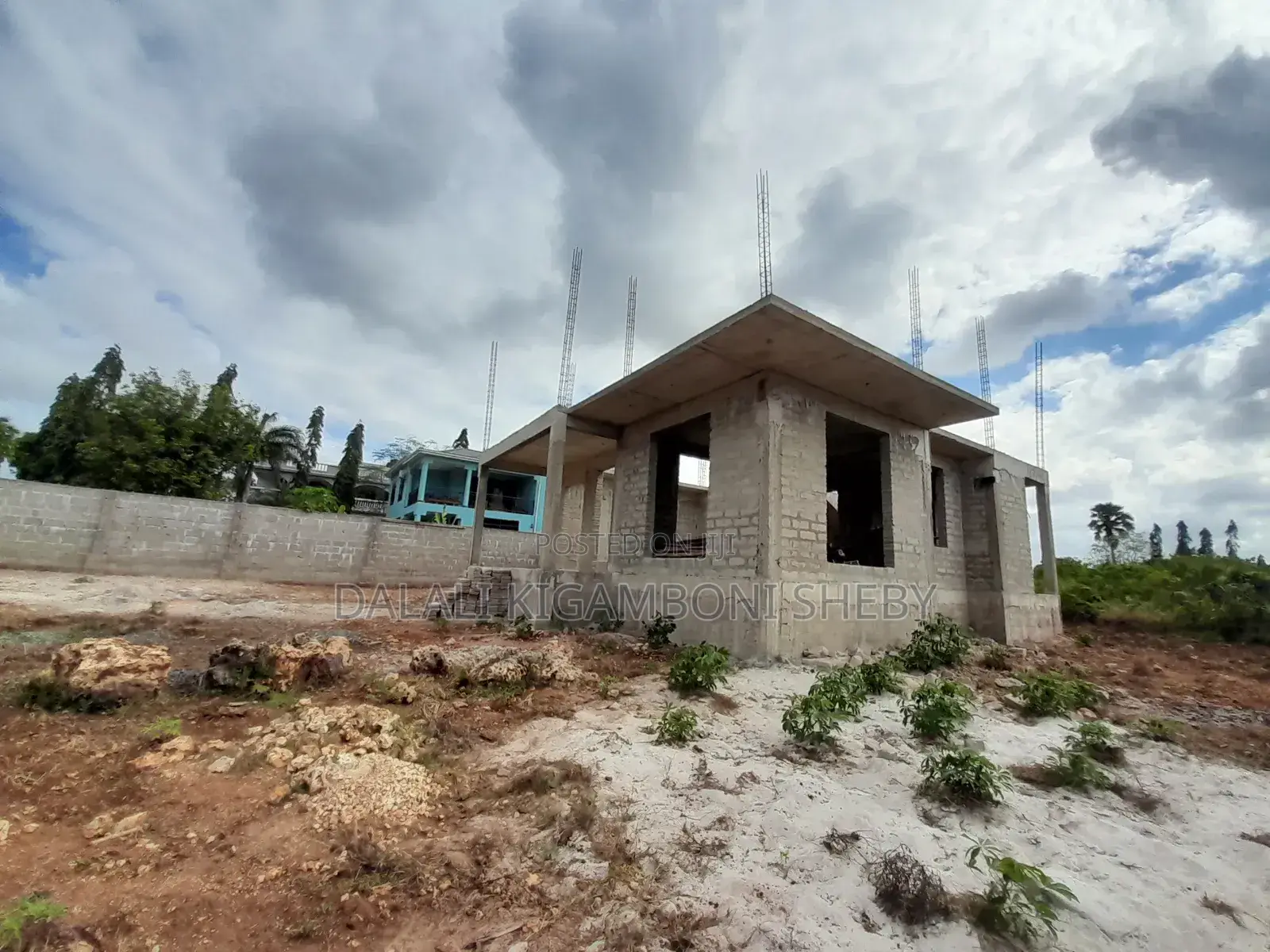 5bdrm House in Kigamboni Geza Beach for sale