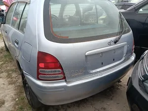 Toyota Starlet 2000 Silver