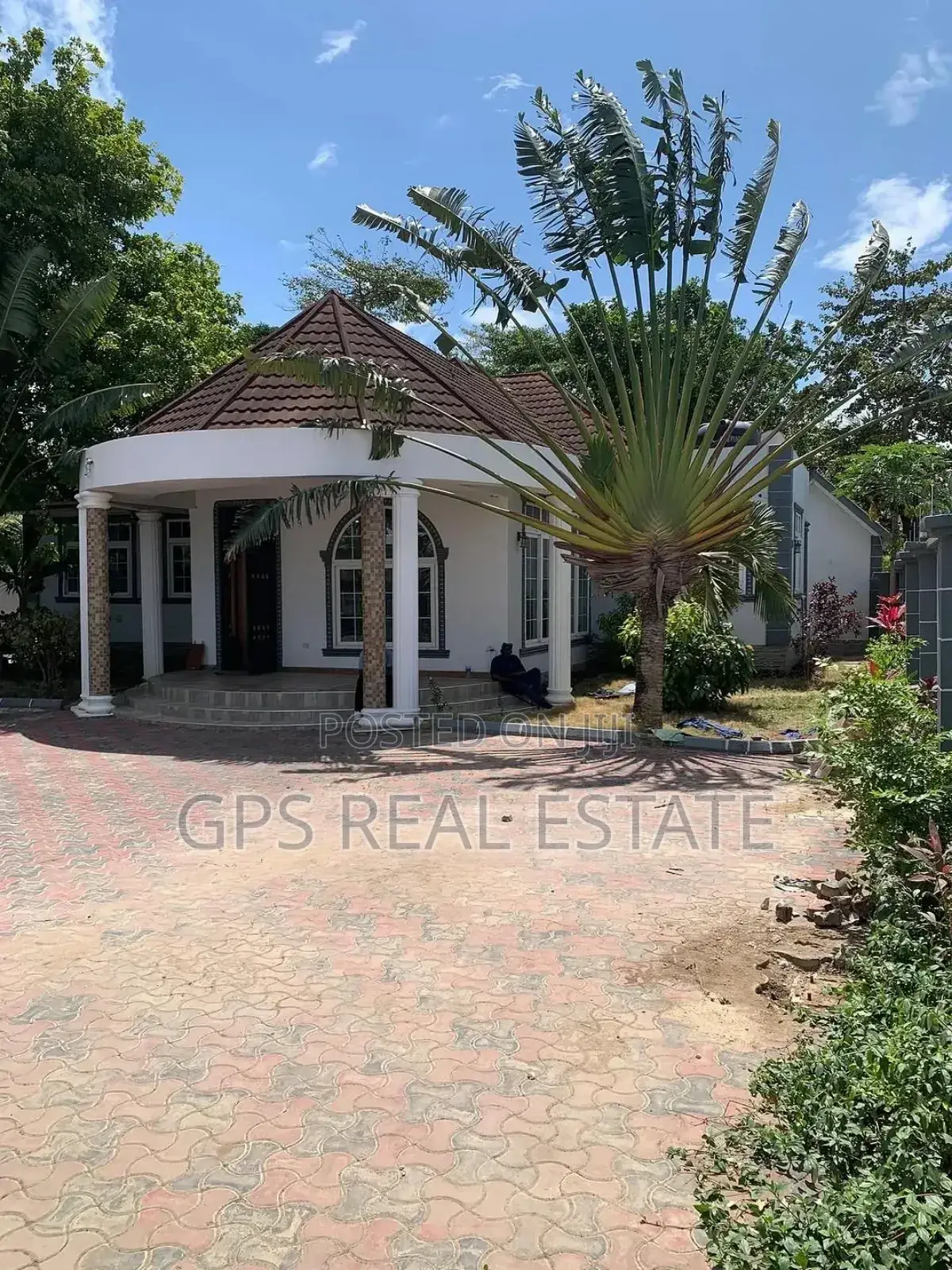 3bdrm House in Mbweni, Kinondoni for sale