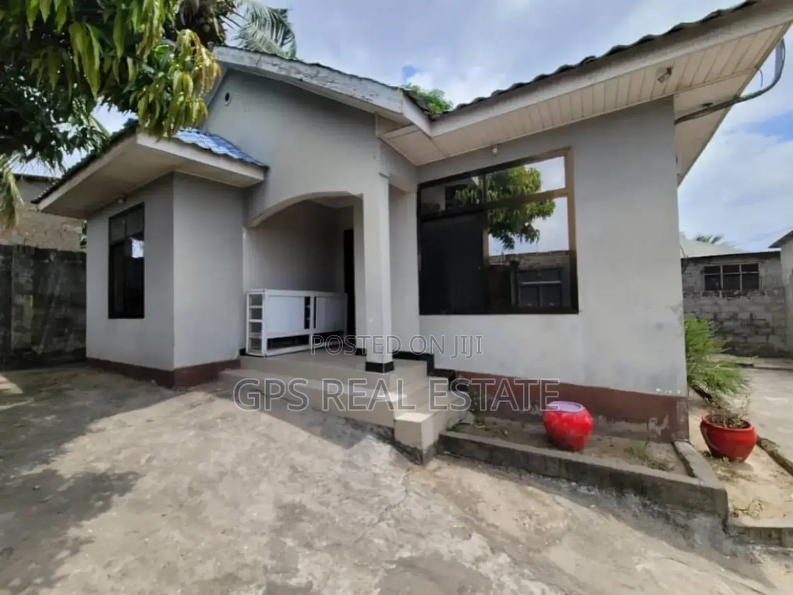 3bdrm House in Saku Mwisho, Temeke for sale