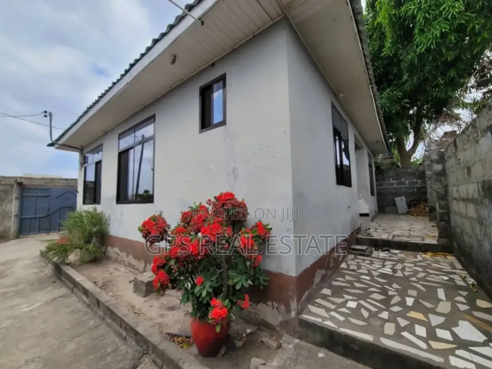 3bdrm House in Saku Mwisho, Temeke for sale
