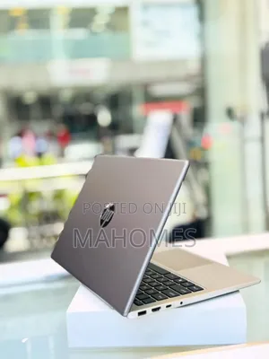 New Laptop HP 240 8GB Intel Core I3 SSD 512GB