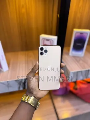 New Apple iPhone 11 Pro Max 256 GB Gold