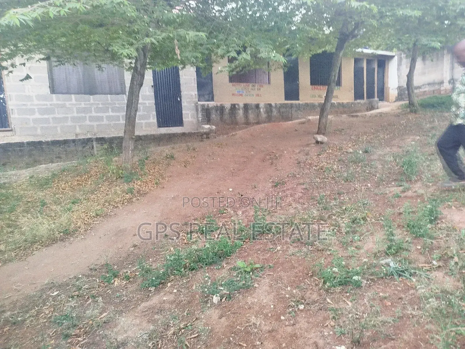 4bdrm Apartment in Mbezi Mwisho, Kinondoni for sale