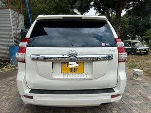Toyota Land Cruiser Prado 2012 White